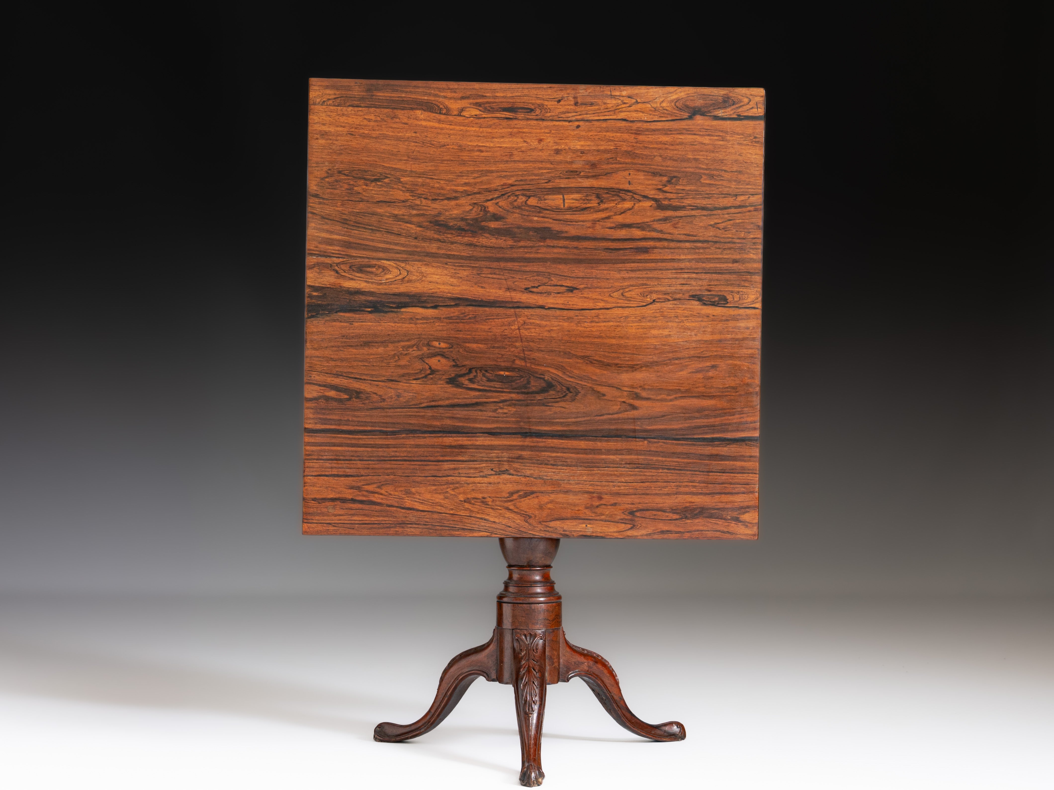 D. José / D. Maria rooster-foot table, Portuguese, 18th century, in carved rosewood