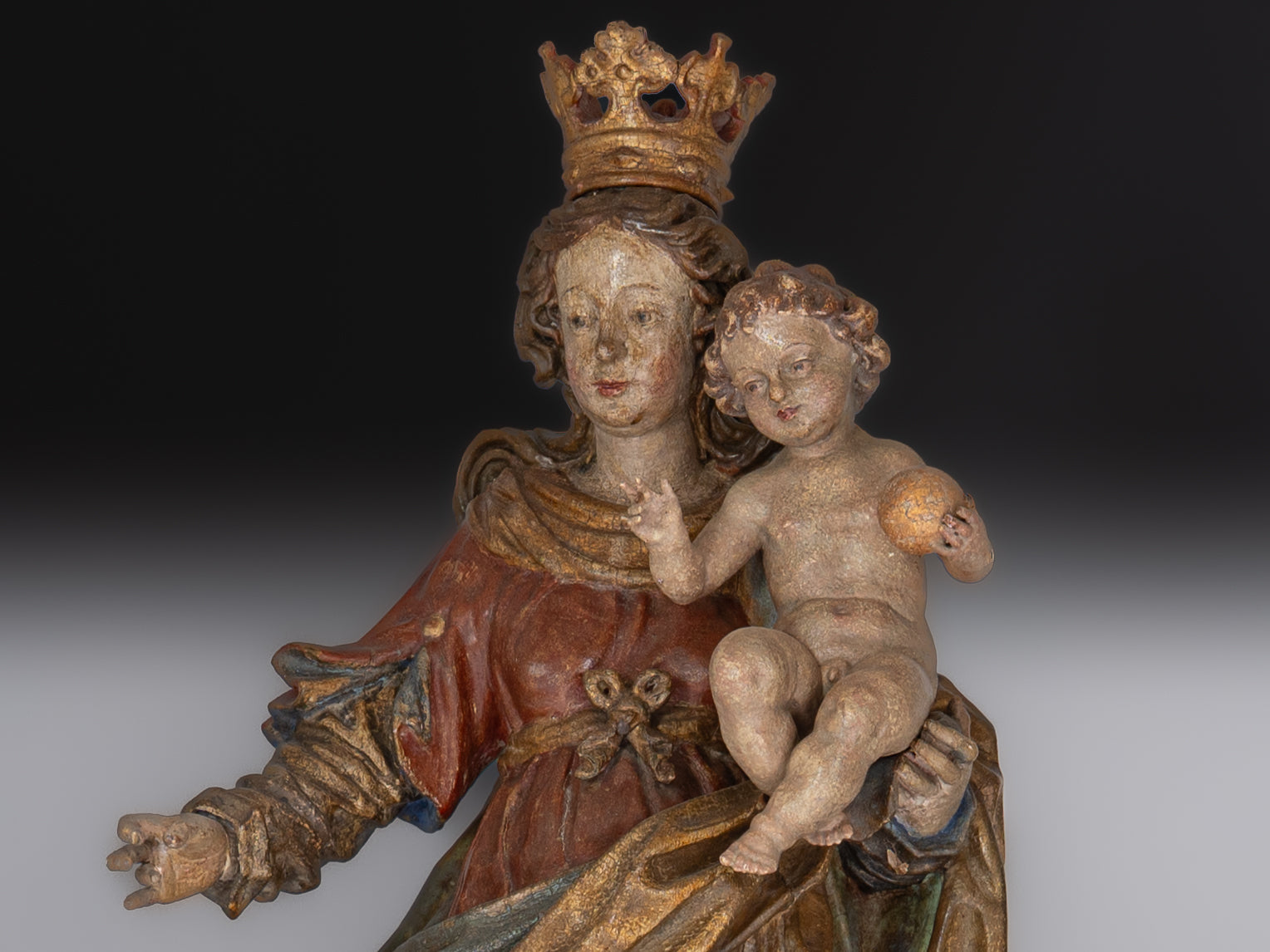 Nossa Senhora com o Menino Jesus, escultura em madeira. Europa Central, século XVII