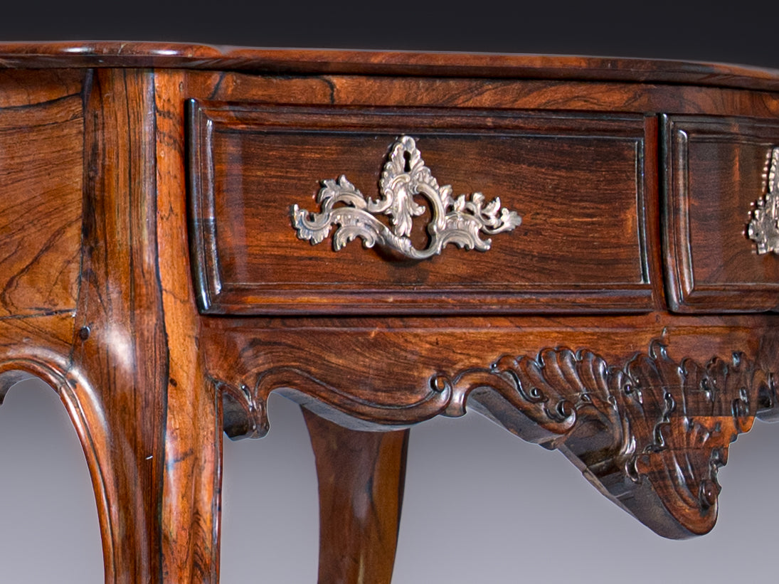 Portuguese D. José side table, 18th century, in rosewood, with one drawer and silver fittings