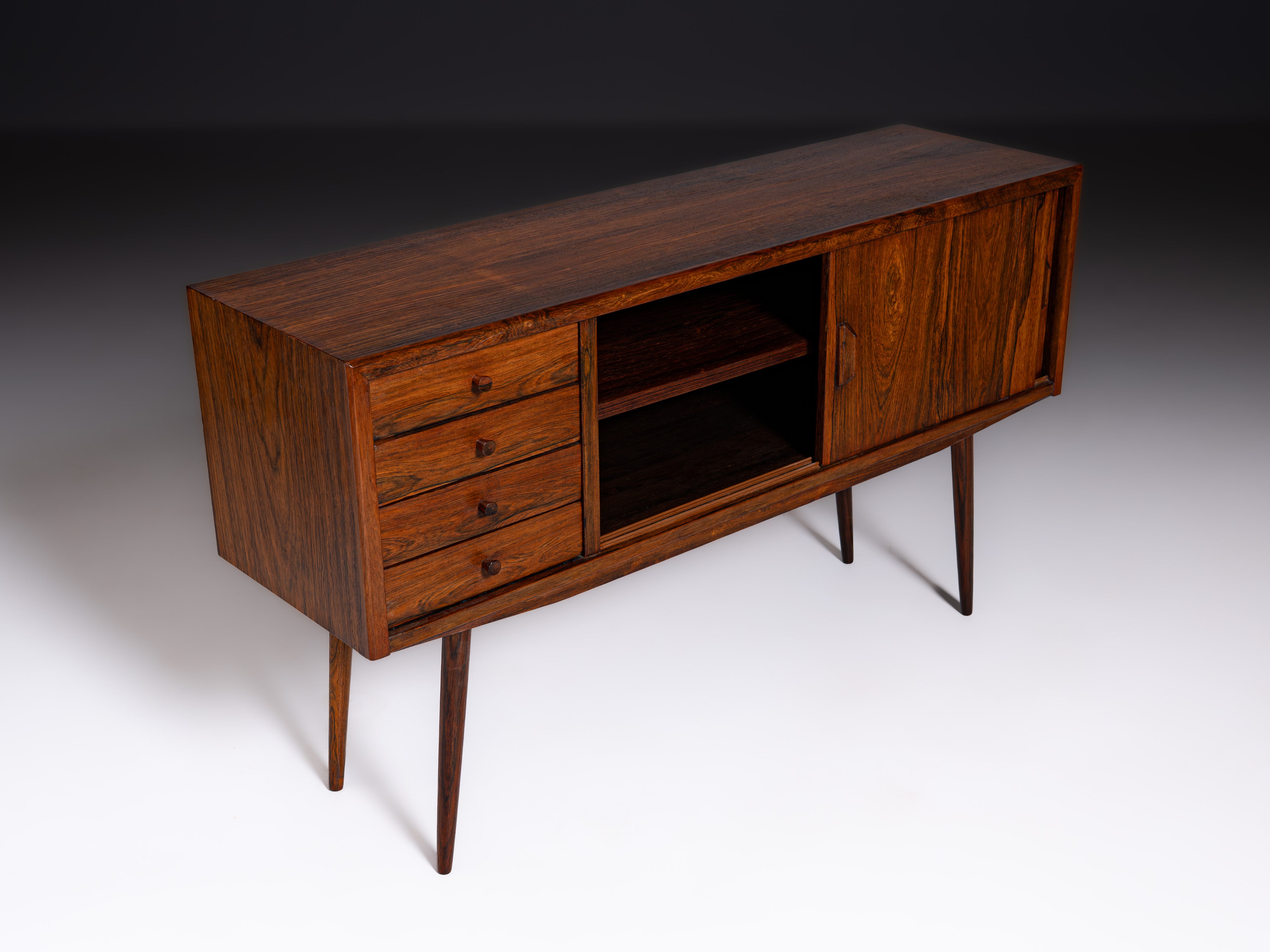 Sideboard miniatura em pau-santo, Dinamarca, anos 1960