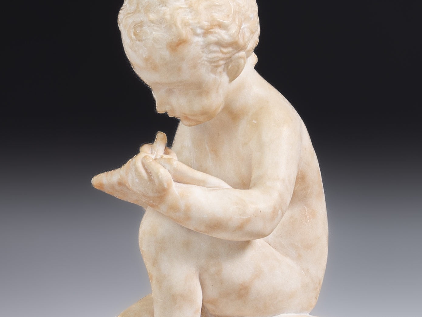 Segundo Antonio CANOVA (1757–1822) Criança a escrever Escultura em mármore Ostenta assinatura “António Canova”, século XIX