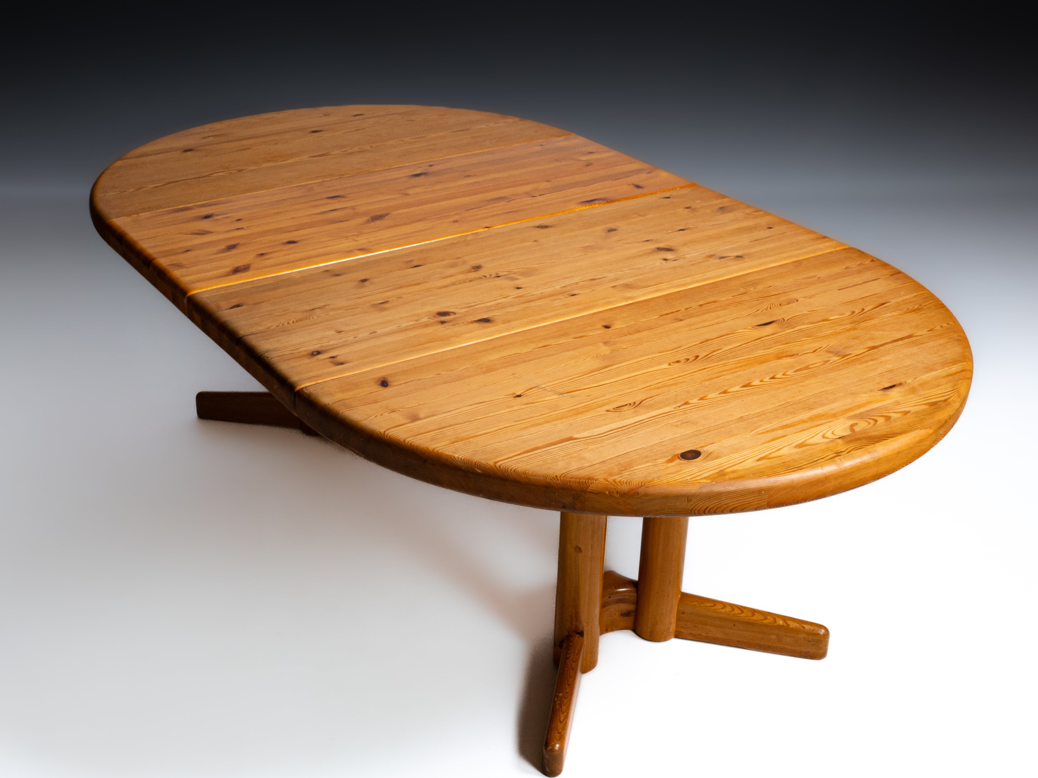 Mesa de casa de jantar em pinho, design de Rainer Daumiller e fabricado por Hirtshals Savværk, Dinamarca, anos 1970