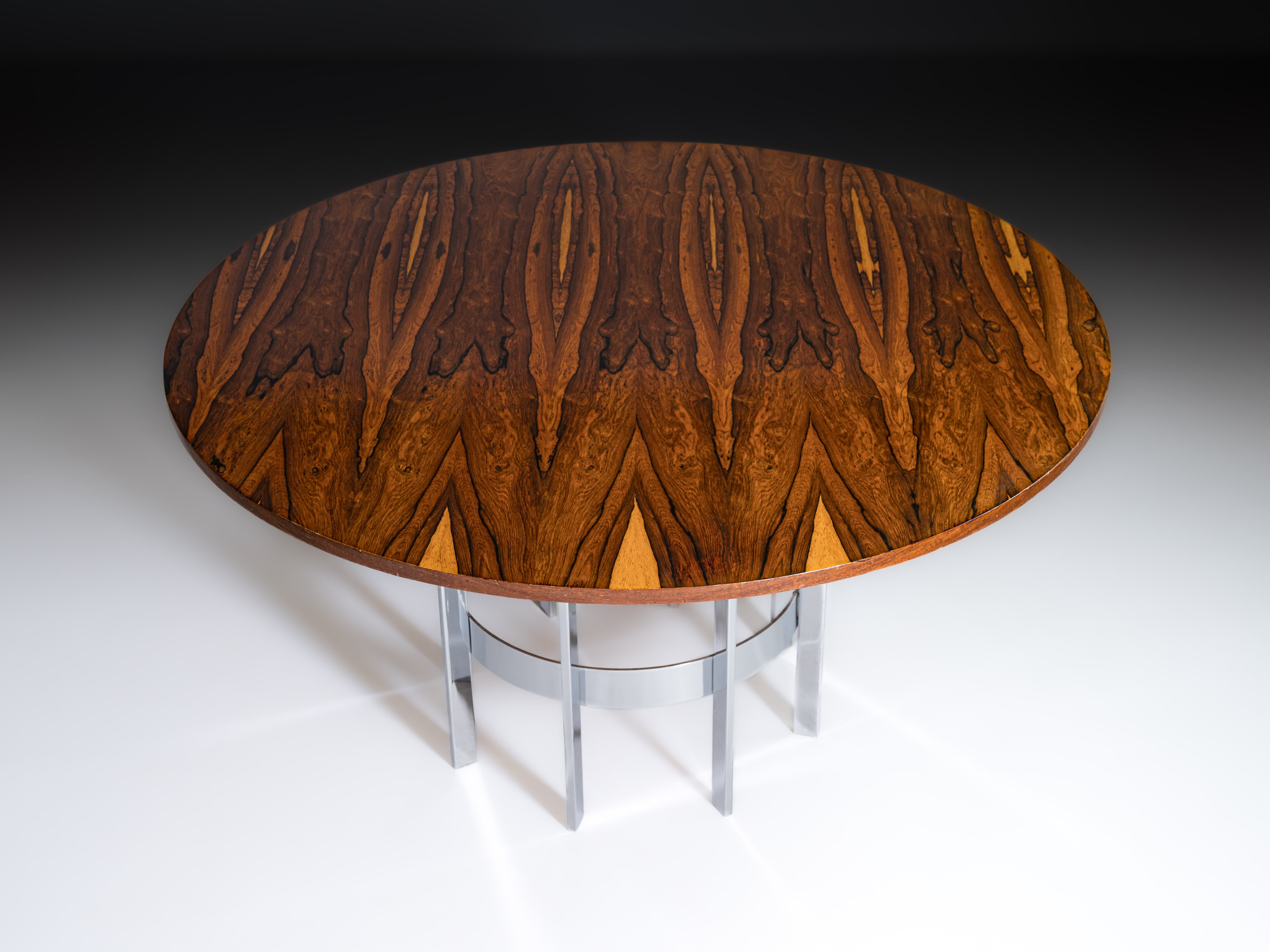 Mesa de casa de jantar em madeira de pau-santo e pés em inox, Escandinávia, anos 1970