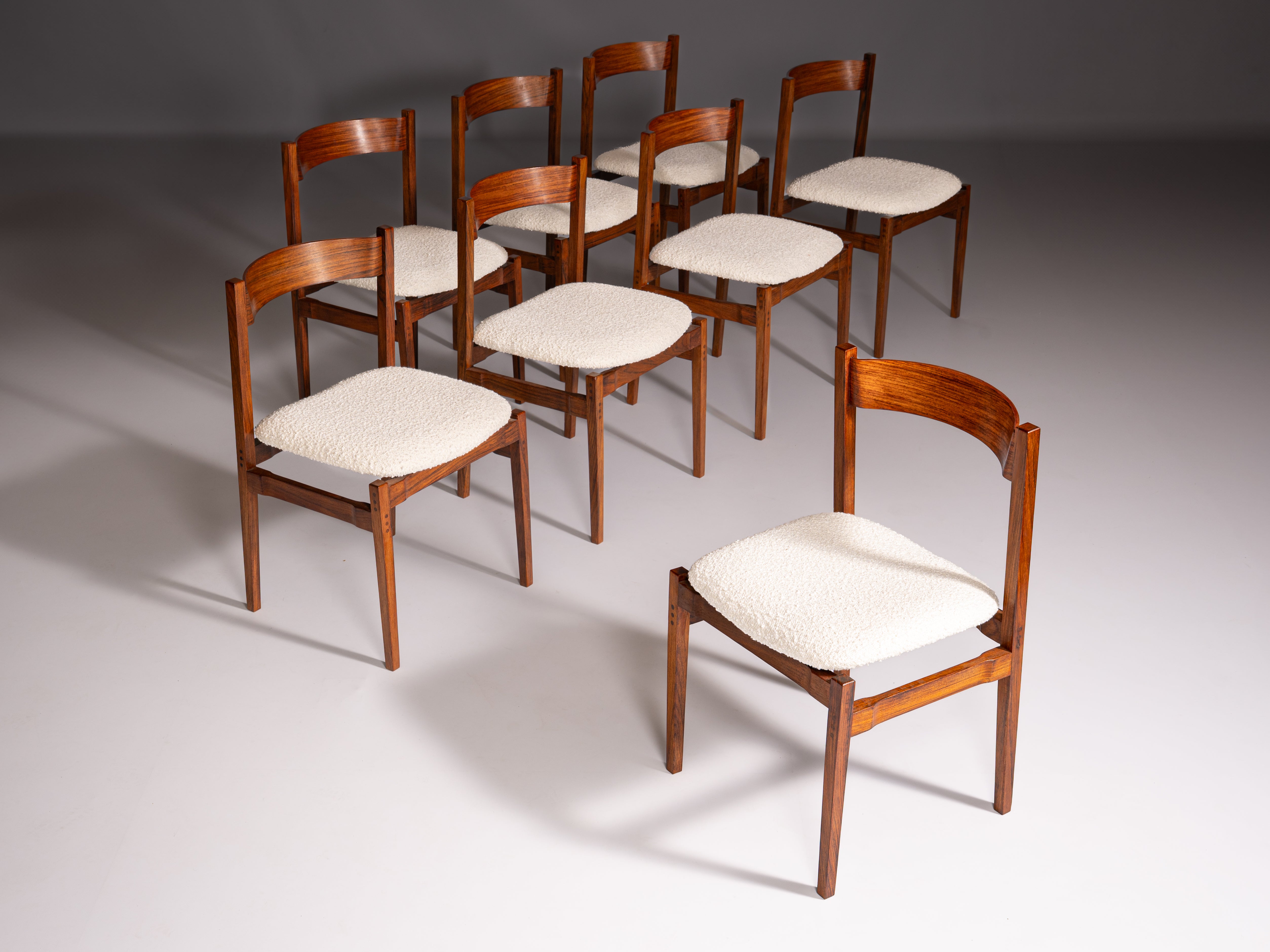 Conjunto de 8 cadeiras, design Cassina, Itália, década de 1960