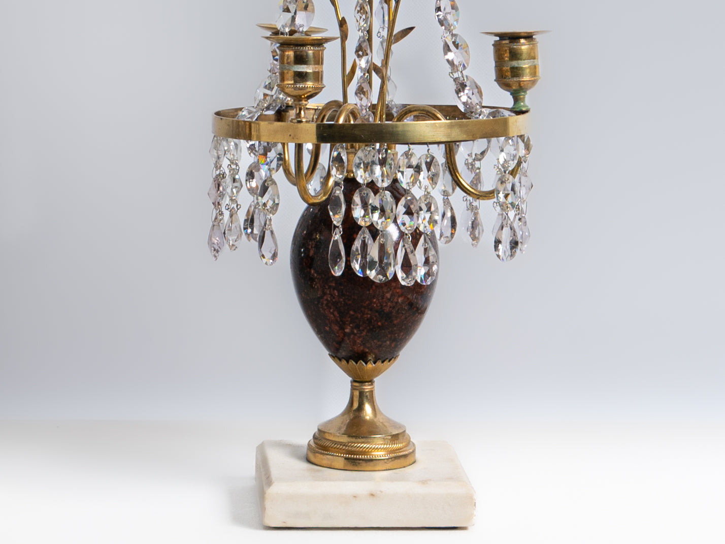 Par de girandoles em bronze dourado e cristal. Rússia, século XIX