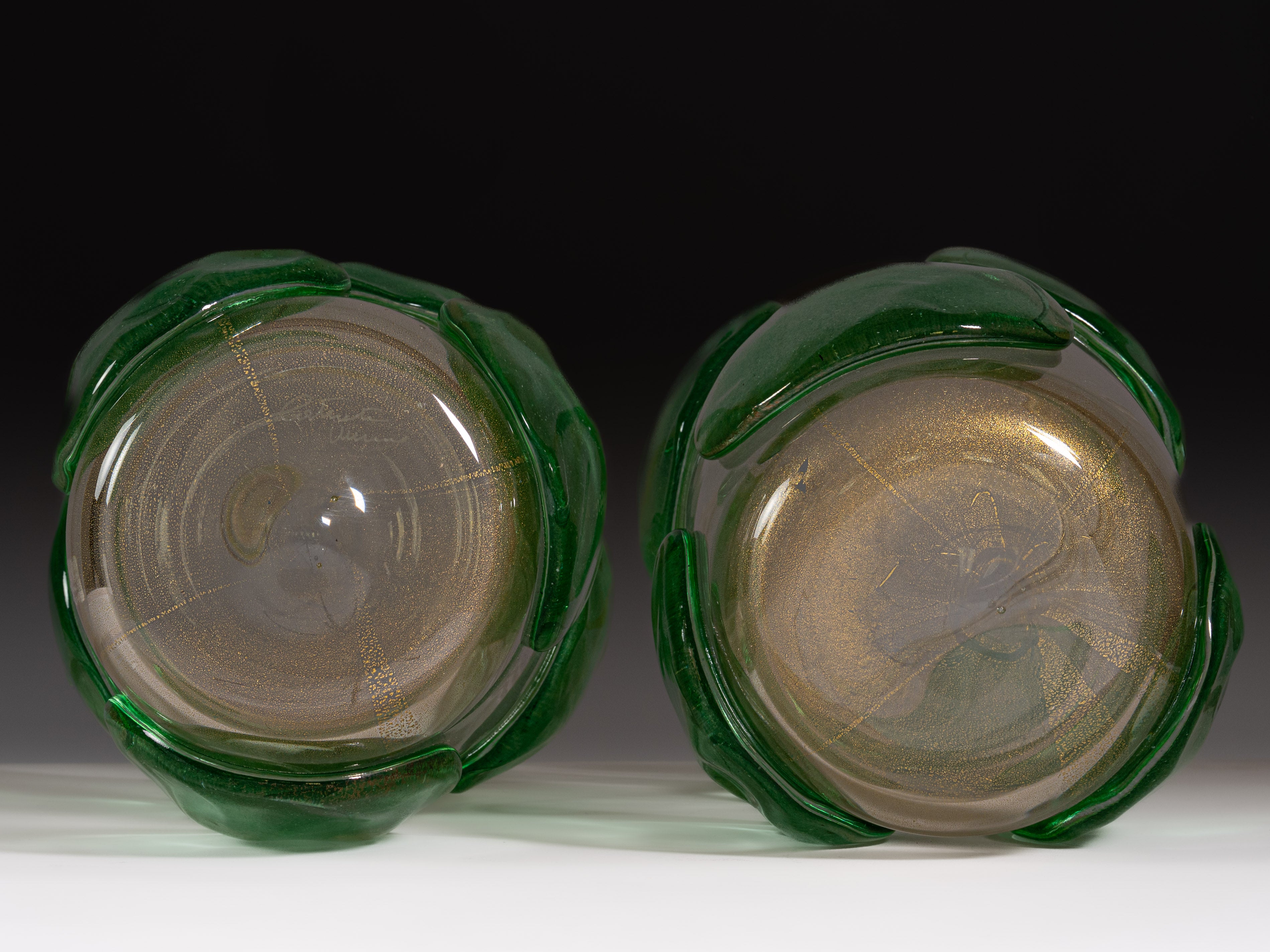 Par de vasos em vidro de Murano. Itália, anos 1970. Assinados por Sergio Costantini (n. 1956)